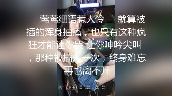 漂亮妹纸先看看厕所脏不脏在进来尿