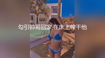 【推荐福利】小受的大蛋蛋像两个保龄球,被无套操到菊花流精