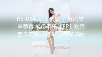   颜值御姐精彩演绎，全程露脸群P淫乱，AV级大作嘴里叼两根鸡巴下面还被舔逼