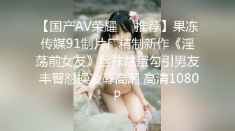 两个极品小妹全程露脸发骚互动狼友撩骚，听狼友指挥脱光光，奶子和逼逼都很嫩，跳蛋塞逼里浪叫呻吟，好刺激[