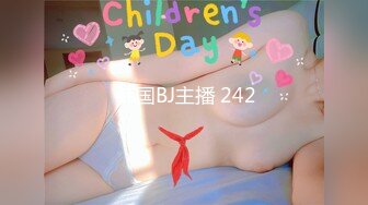 纯欲系天花板！高颜值极品美少女！新染的蓝发，苗条贫乳奶子揉捏，掰开紧致粉穴，近距离特写