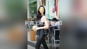 写字楼女厕蹲守开叉裙蓝高跟美少妇,椭圆形v的无毛穴口大张着发骚