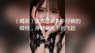 商城跟随抄底漂亮美眉 妹子你这裙子不就是为我抄你准备的吗 这性感大白腿 大白屁屁 爱了