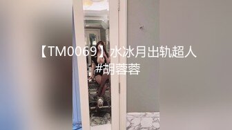   勾搭兄弟老婆激情啪啪，黑丝高跟长裙好刺激，淫声荡语强上扒光，大鸡巴草进去配合小哥抽插