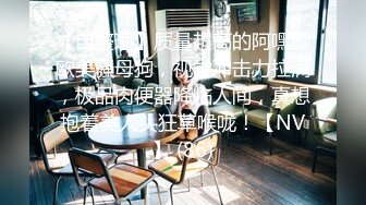  新来的姐妹花，年轻貌美一起酒店发骚，听狼友指挥脱光光展示，掰开阴唇给狼友看粉嫩逼逼