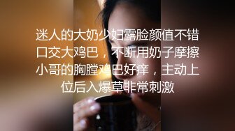 ：无敌黑沐洱40路熟女阿姨,人丑B黑没人艹,自己看着A片震动棒紫薇