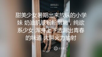  今日推荐长相超清纯兔牙邻家妹妹，在家无聊全裸诱惑，翘起圆润美臀扭动